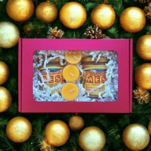 Sangaste kinkepakend 2x300g + 3 teeküünalt.