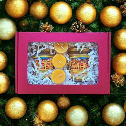 Sangaste kinkepakend 2x300g + 3 teeküünalt.